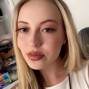 Meet your Posher, Jolisse